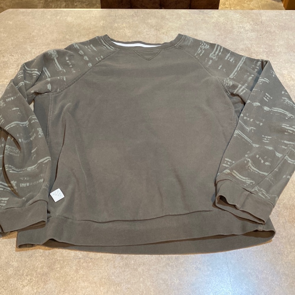 Mens Altamont sweatshirt size medium